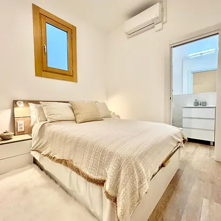 Piso En Gracia De 3 Dobles Suits 아파트 *